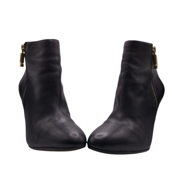 BANANA REPUBLIC Black Leather Ankle Booties - Picture 7 of 10